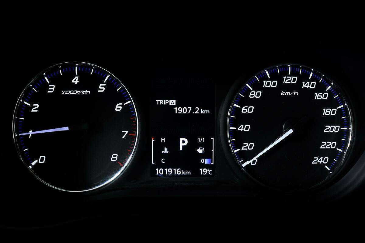 Б/У Митсубиши Оутлэндер 2018 года. Фото: #9