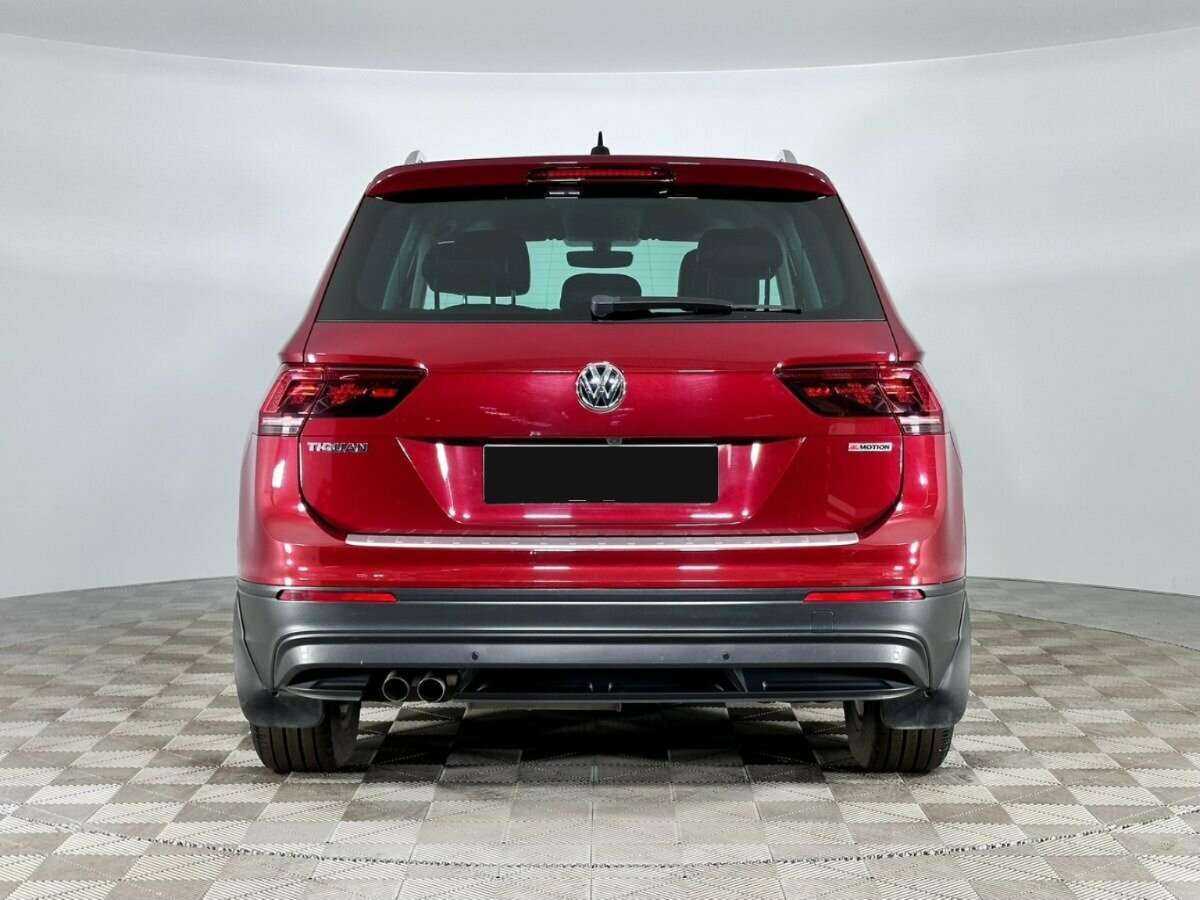 Volkswagen Tiguan 2018 года с пробегом. Фото: #3