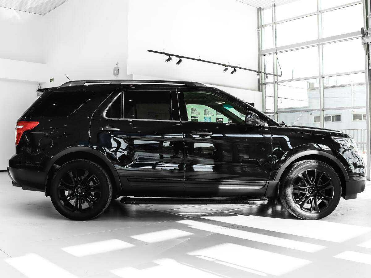 Ford Explorer 2014 года с пробегом. Фото: #3