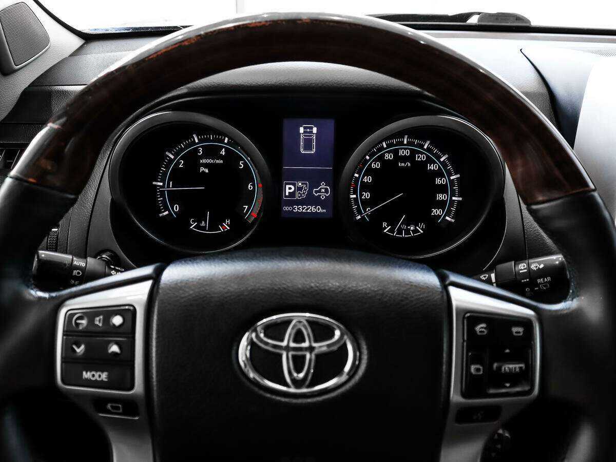Toyota Land Cruiser Prado 2012 года с пробегом. Фото: #18