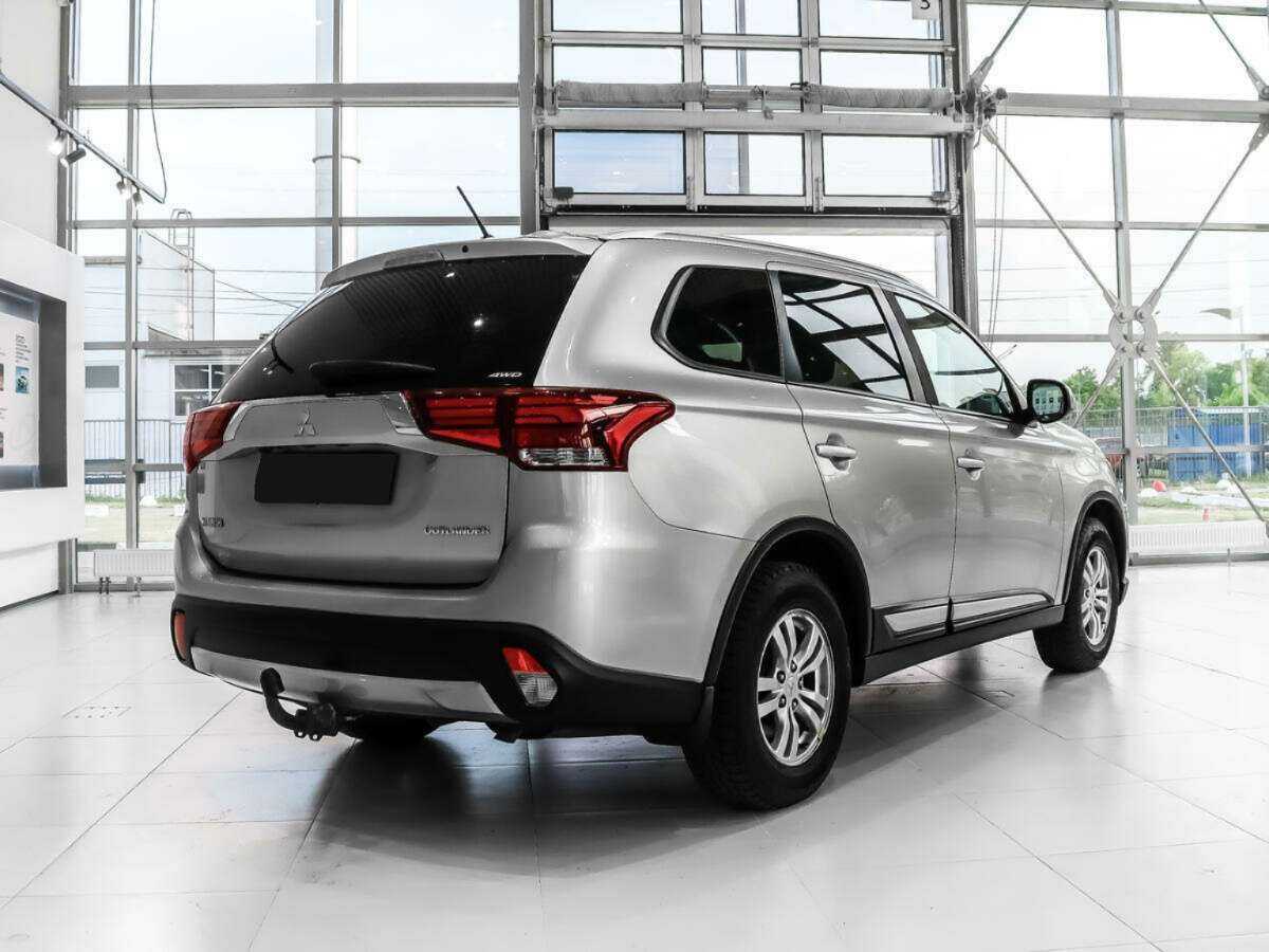 Mitsubishi Outlander 2016 года с пробегом. Фото: #4