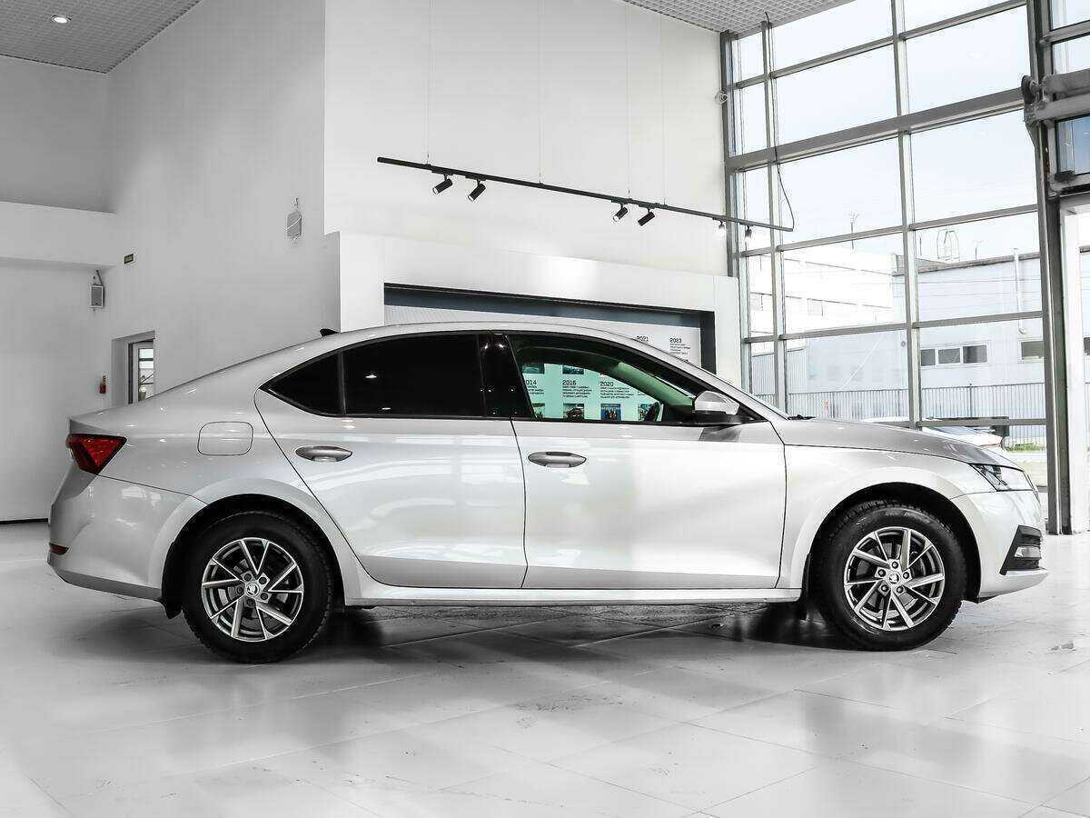 Skoda Octavia 2021 года с пробегом. Фото: #2