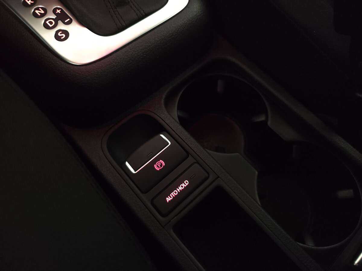 Б/У Фольксваген Тигуан 2012 года. Фото: #11