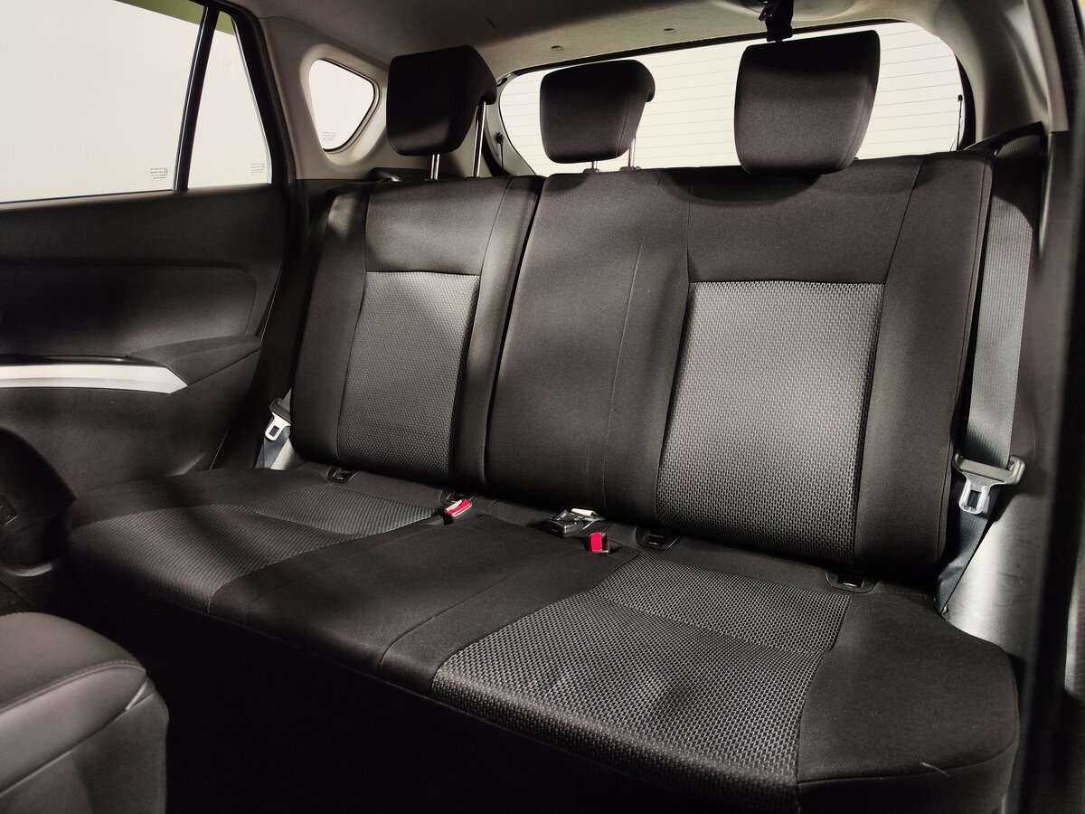 Б/У Сузуки С-Икс4 2014 года. Фото: #9