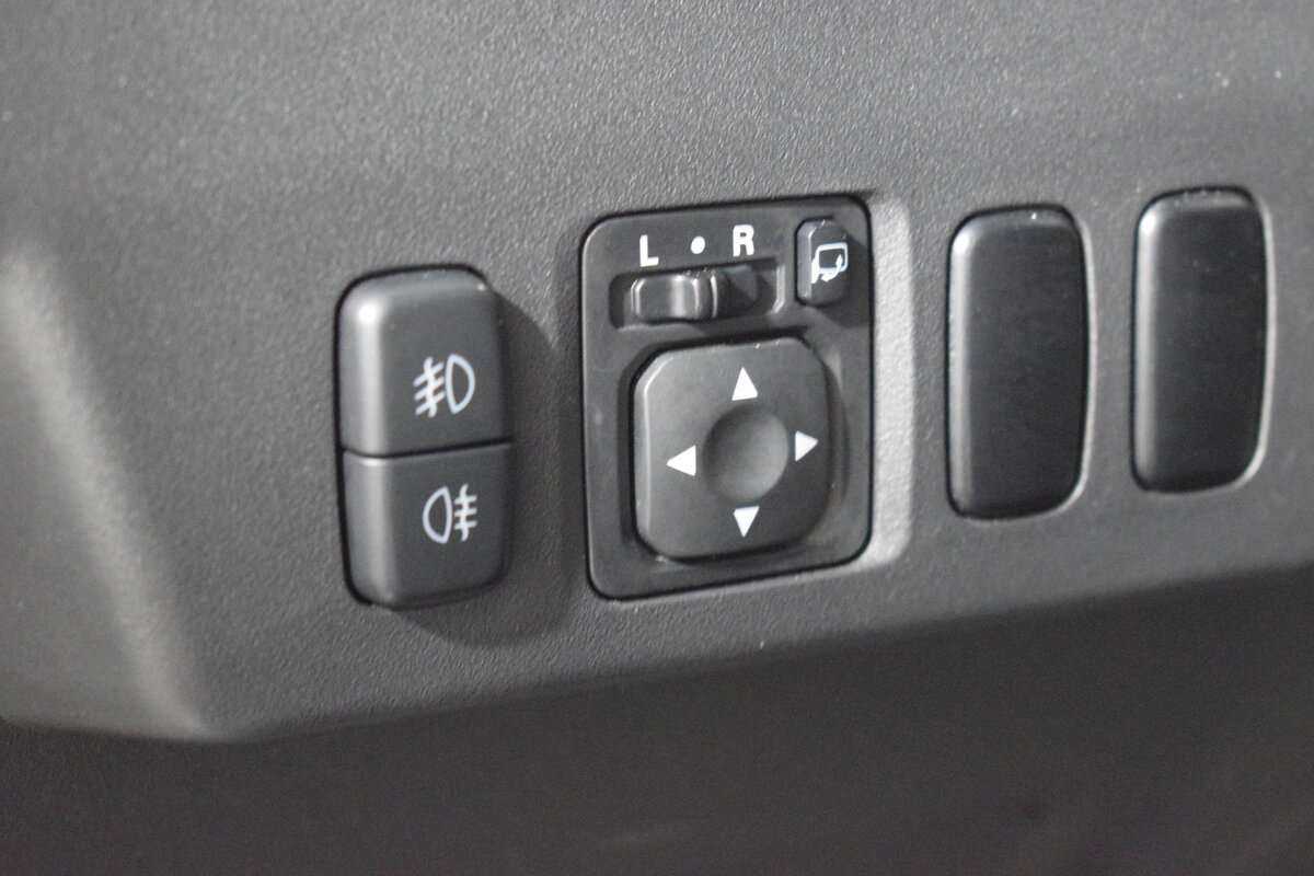 Б/У Митсубиши Паджеро 2014 года. Фото: #8