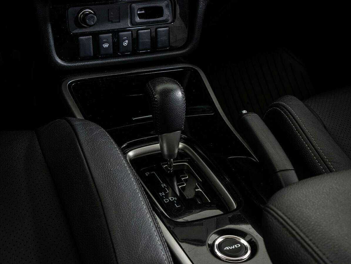 Б/У Митсубиши Оутлэндер 2018 года. Фото: #15