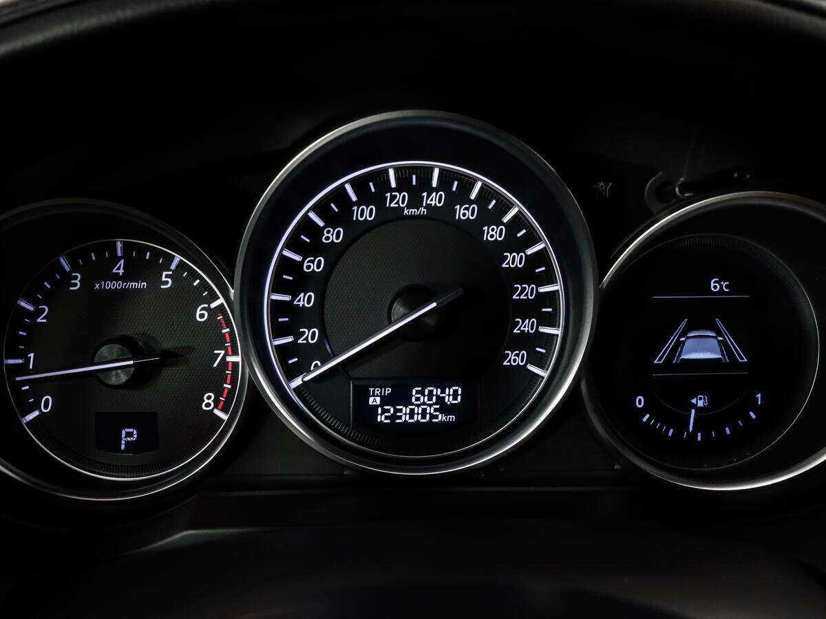 Б/У Мазда 6 2015 года. Фото: #9