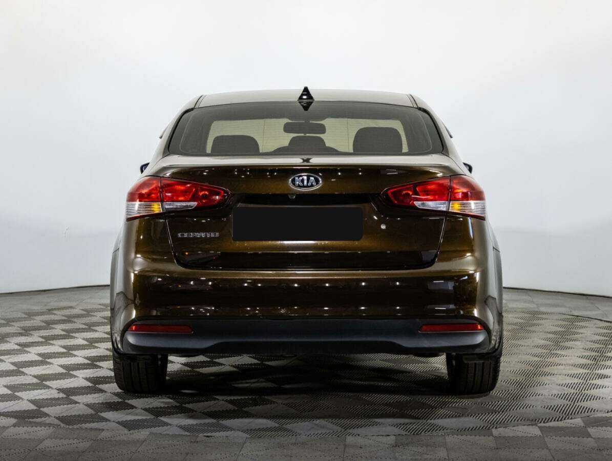 Б/У Киа Церато 2018 года. Фото: #4