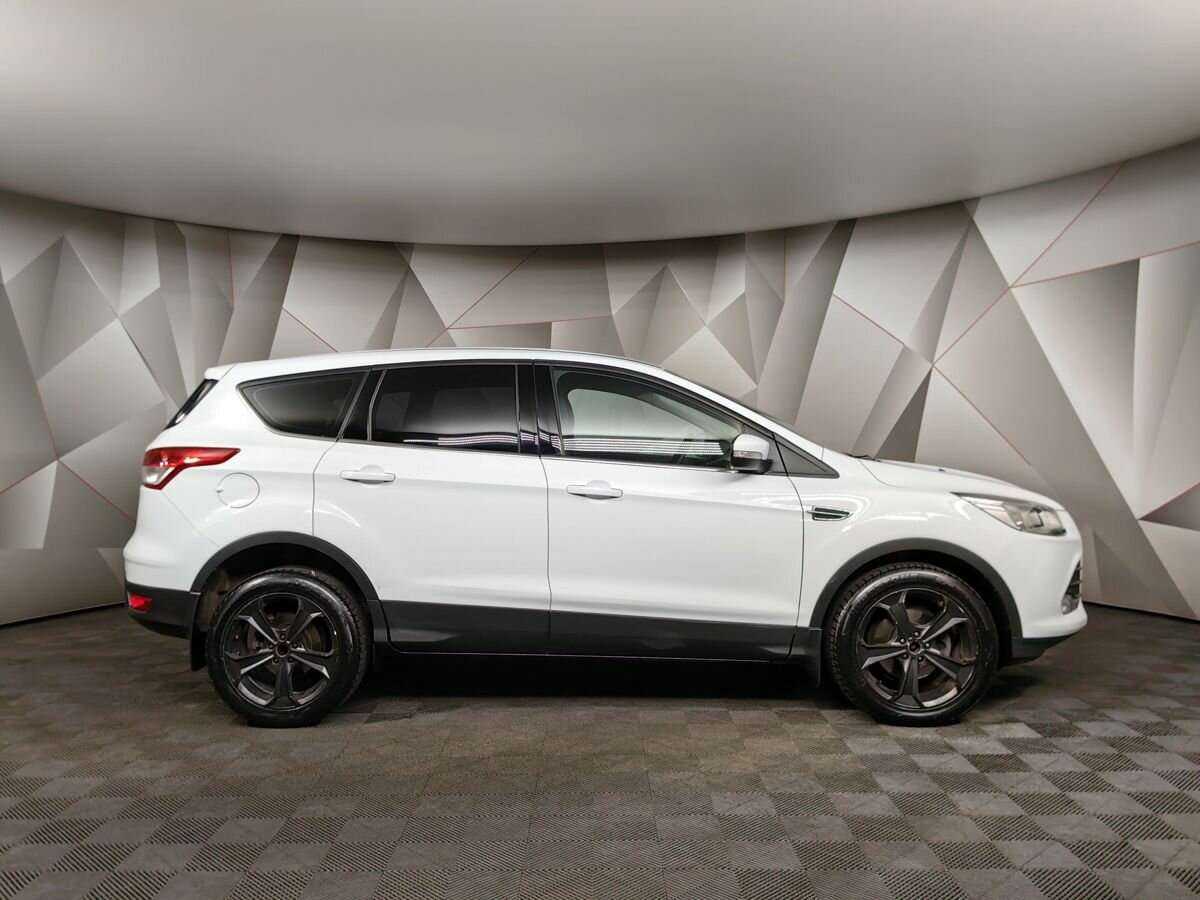 Ford Kuga 2015 года с пробегом. Фото: #4