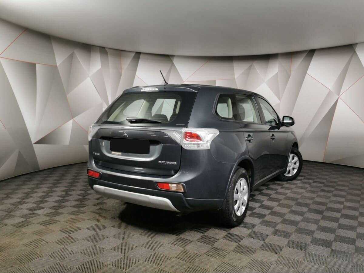 Mitsubishi Outlander 2014 года с пробегом. Фото: #1