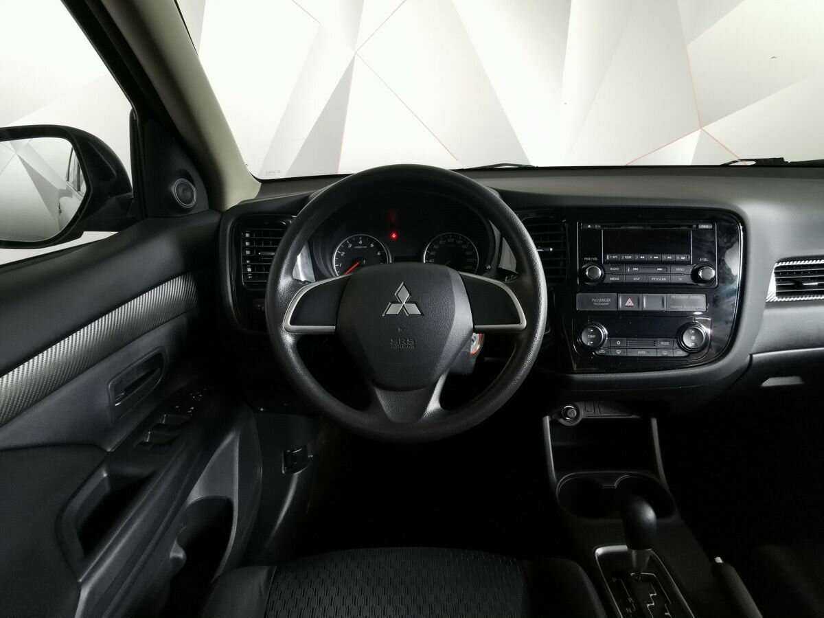 Mitsubishi Outlander 2014 года с пробегом. Фото: #14