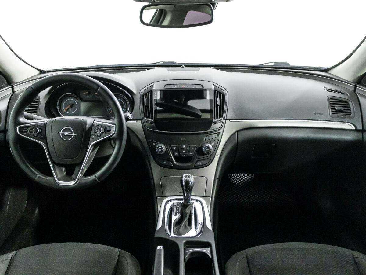 Б/У Опель Инсигния 2014 года. Фото: #12