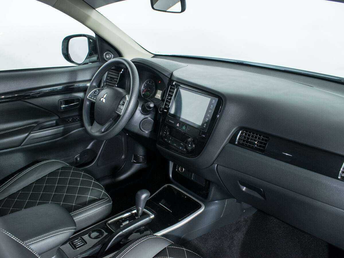 Mitsubishi Outlander 2022 года с пробегом. Фото: #8