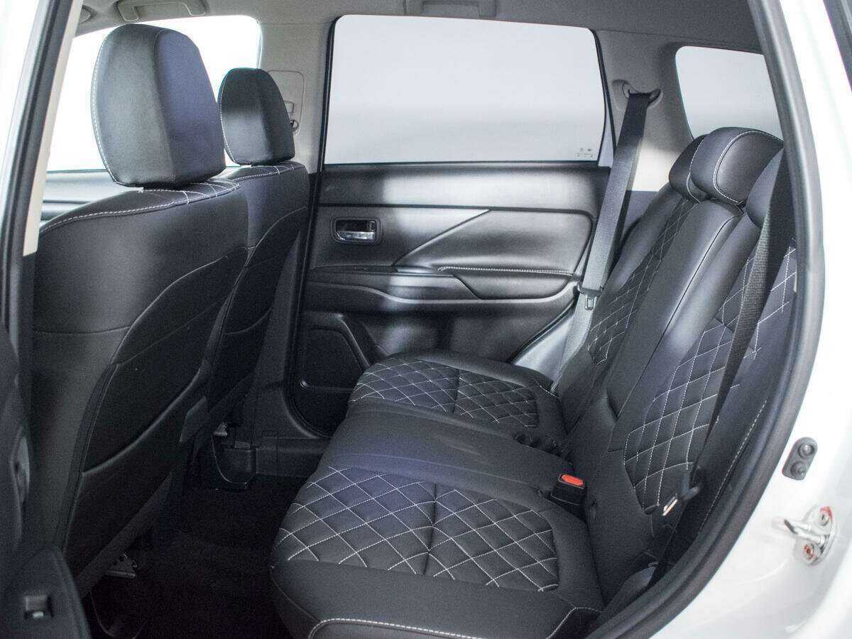 Mitsubishi Outlander 2022 года с пробегом. Фото: #9