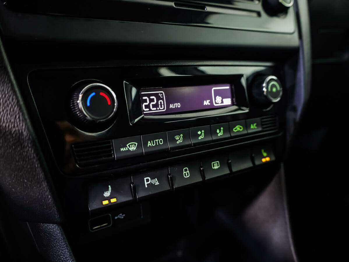 Skoda Rapid 2018 года с пробегом. Фото: #12