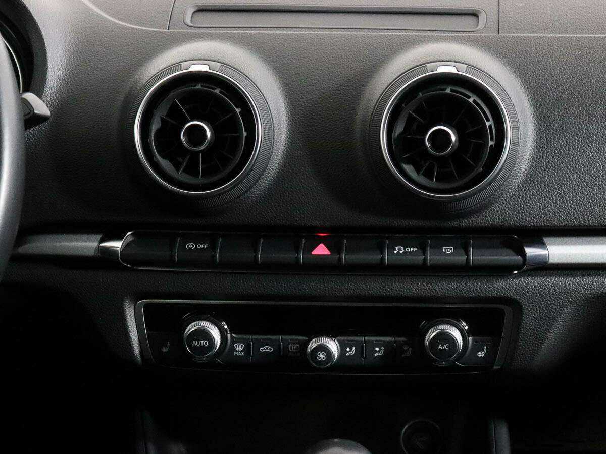 Audi A3 2018 года с пробегом. Фото: #10