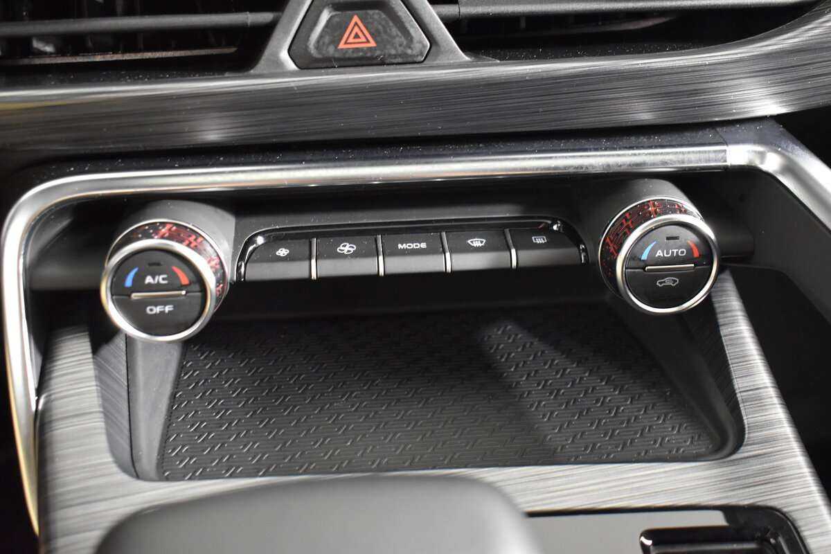 Geely Tugella 2022 года с пробегом. Фото: #17