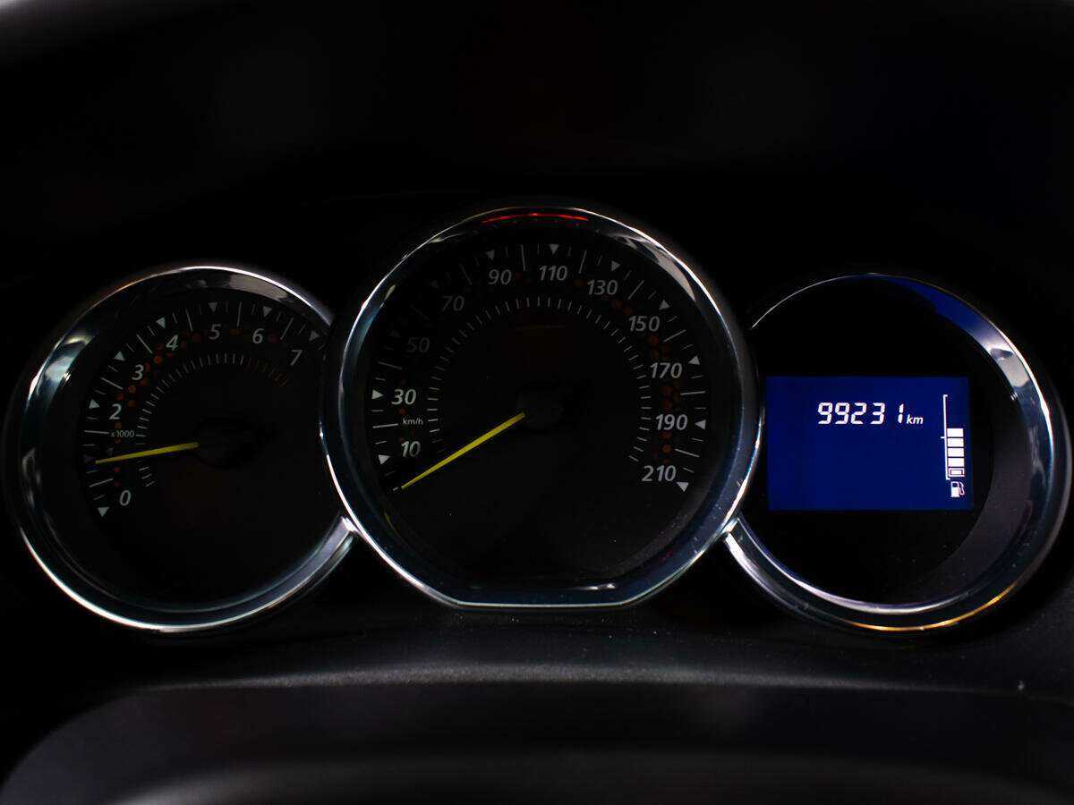 Б/У Рено Сандеро 2017 года. Фото: #8