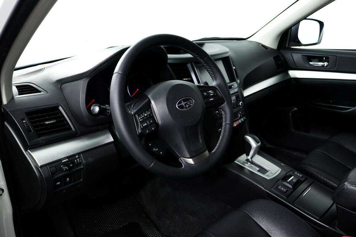 Б/У Субару Аутбэк 2012 года. Фото: #12