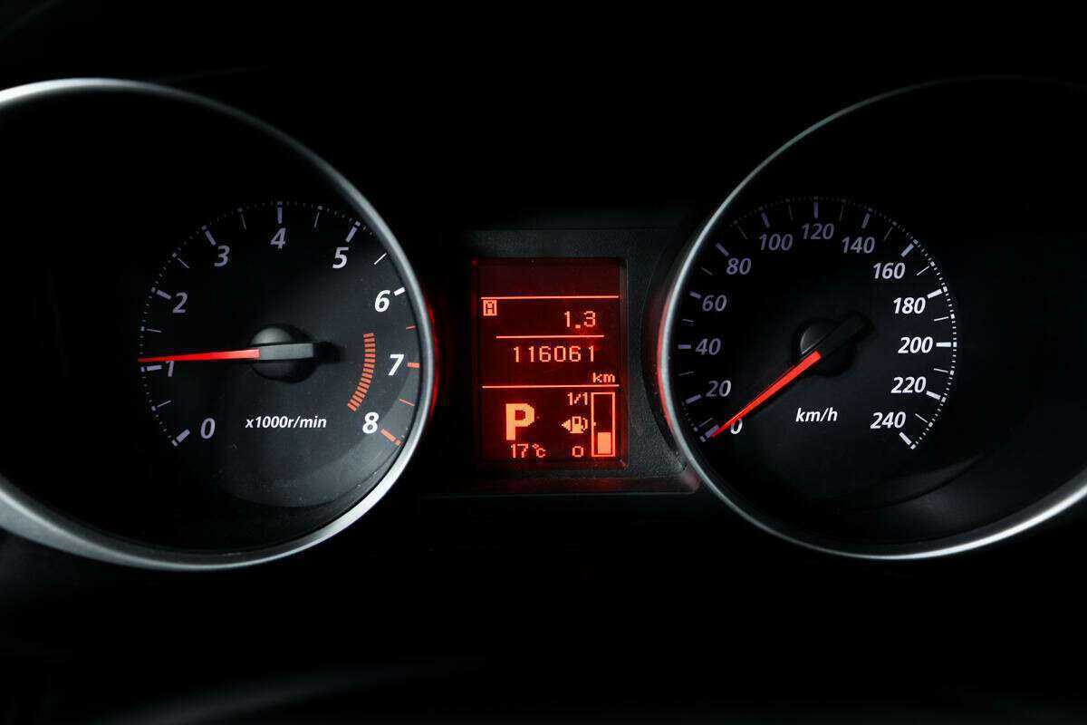 Б/У Митсубиши АС-Икс 2013 года. Фото: #9