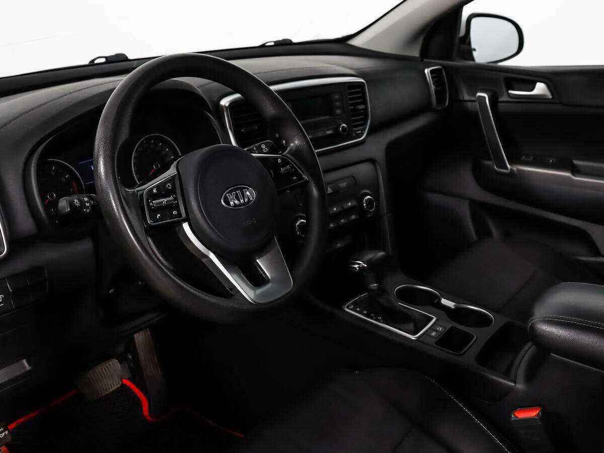 Б/У Киа Спортейдж 2019 года. Фото: #8