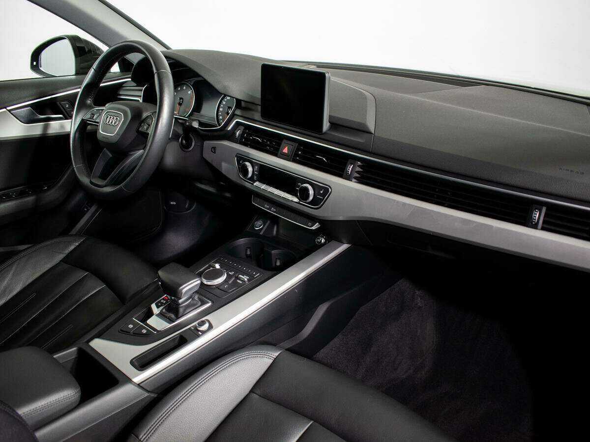 Audi A4 2019 года с пробегом. Фото: #6