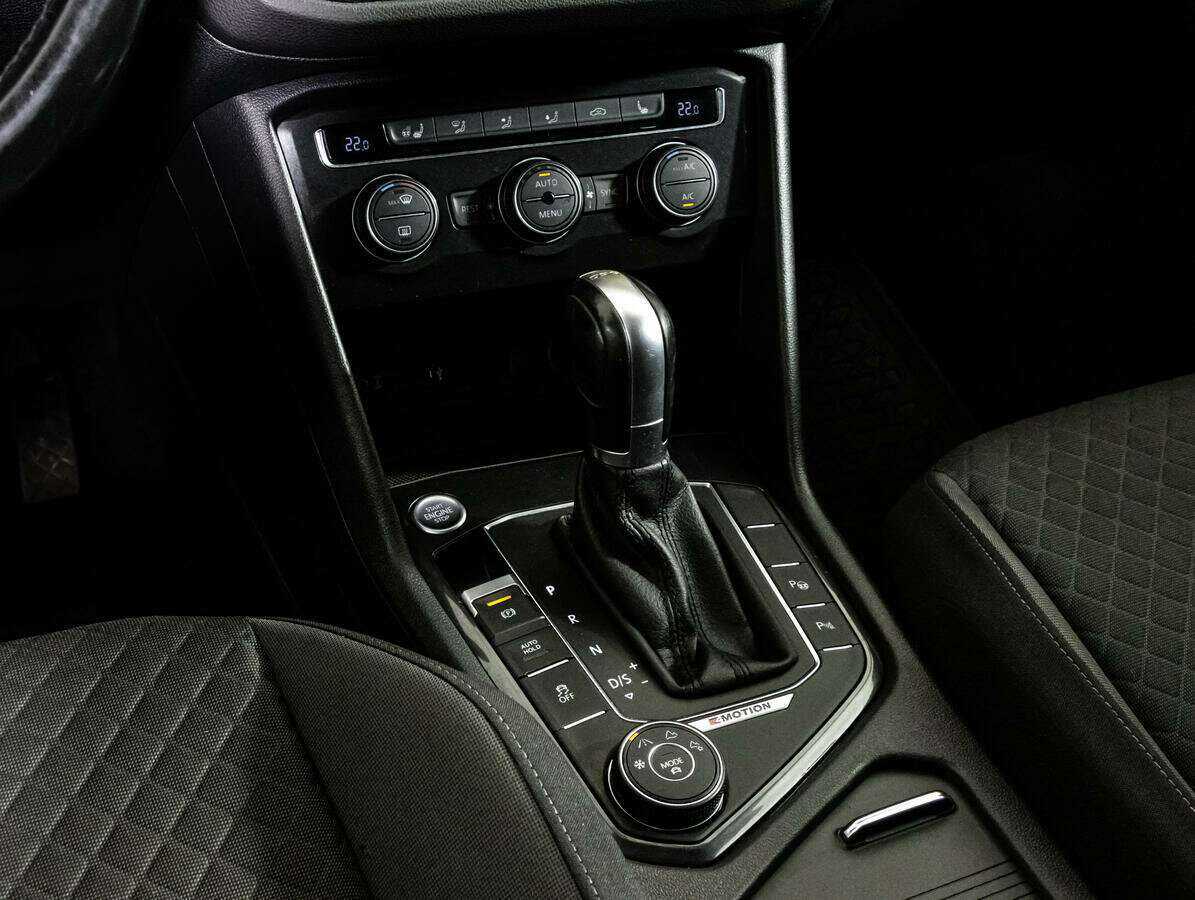 Б/У Фольксваген Тигуан 2017 года. Фото: #11