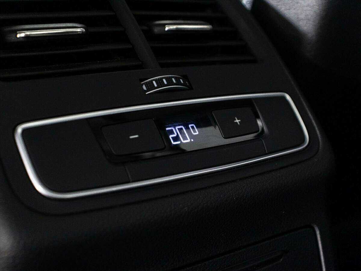 Audi A4 2015 года с пробегом. Фото: #15