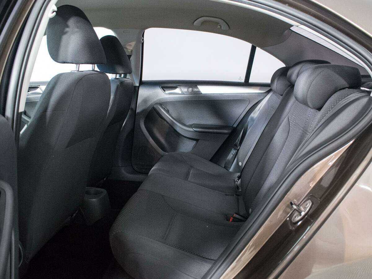 Б/У Фольксваген Джетта 2012 года. Фото: #9