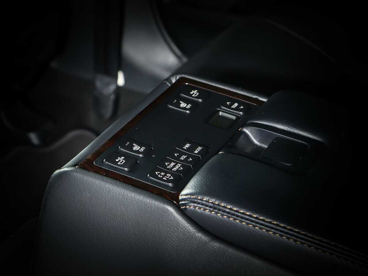 Toyota Camry 2017 года с пробегом. Фото: #4