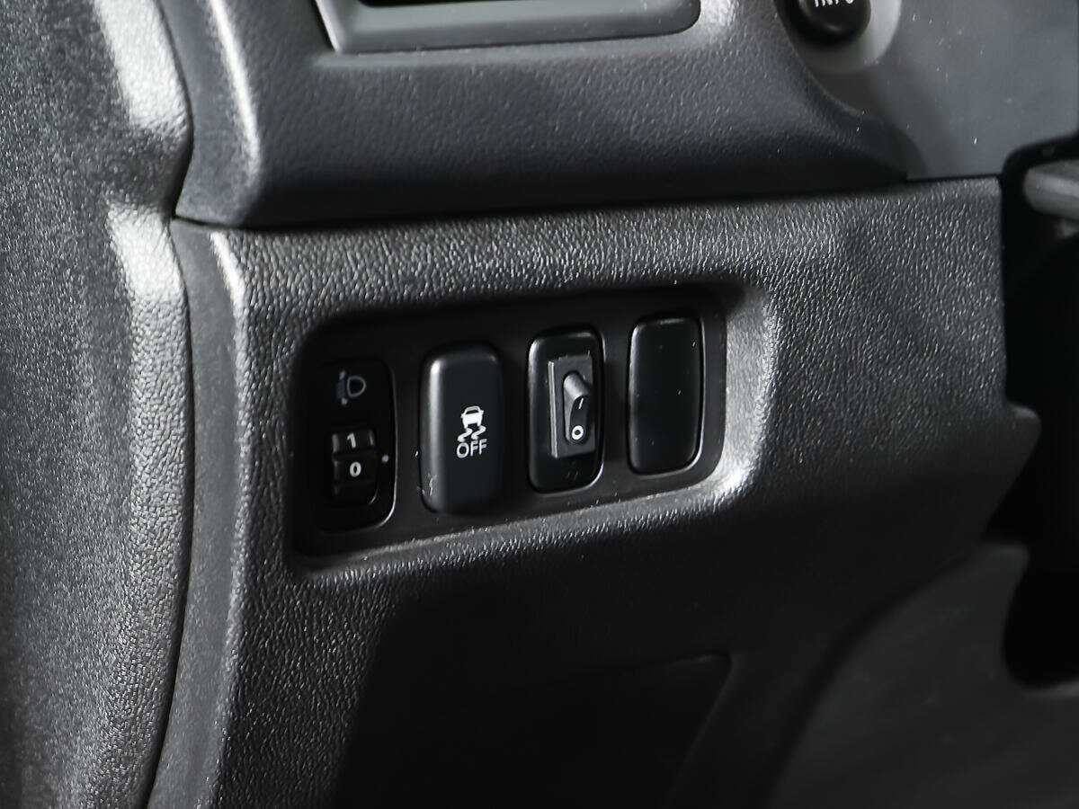 Б/У Митсубиши АС-Икс 2014 года. Фото: #11