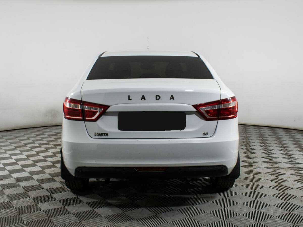 Lada (ВАЗ) Vesta 2018 года с пробегом. Фото: #4