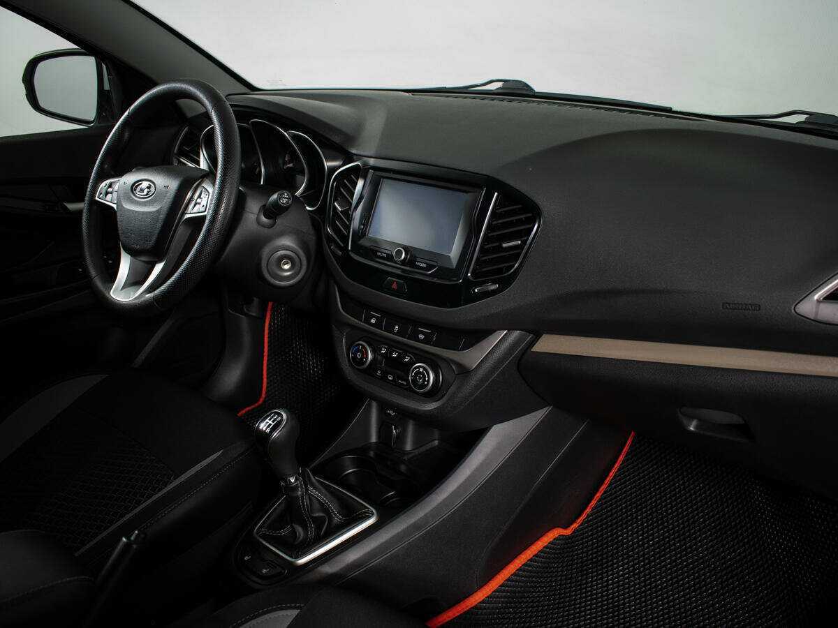 Lada (ВАЗ) Vesta 2018 года с пробегом. Фото: #6