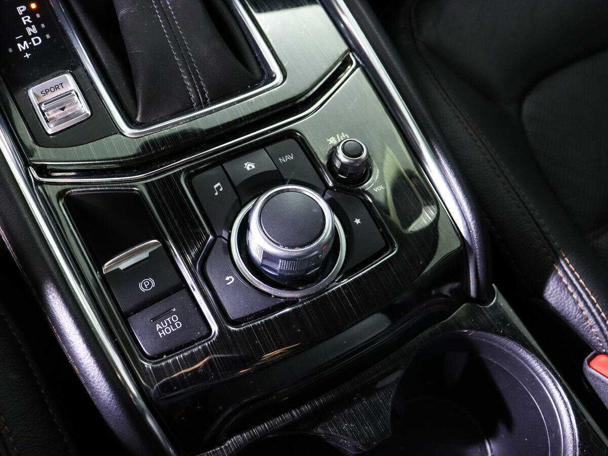 Б/У Мазда Ц-Икс-5 2017 года. Фото: #17