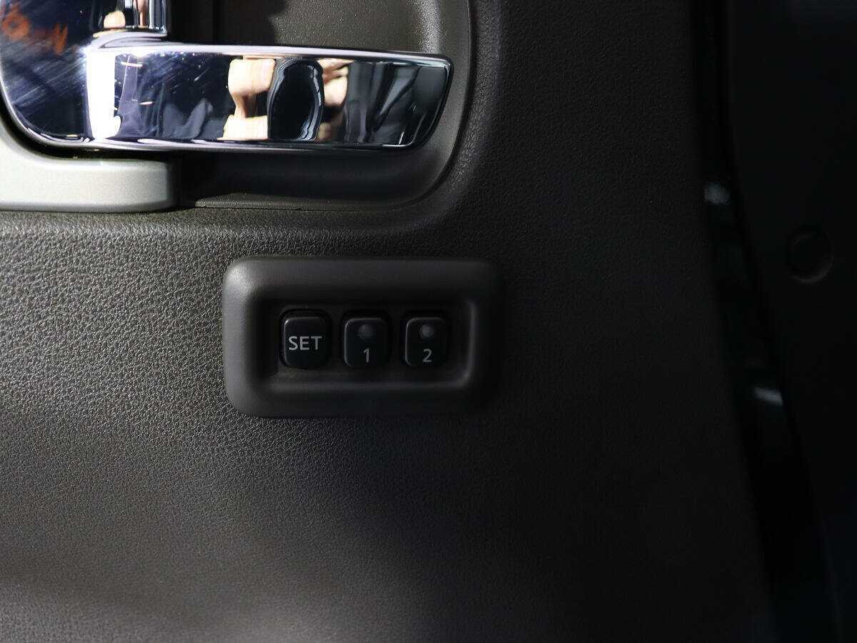 Б/У Ниссан Патфайндер 2013 года. Фото: #14