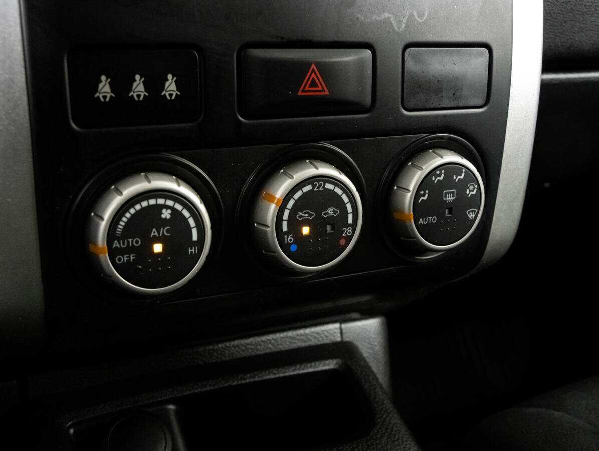 Б/У Ниссан Икс-Трейл 2014 года. Фото: #13