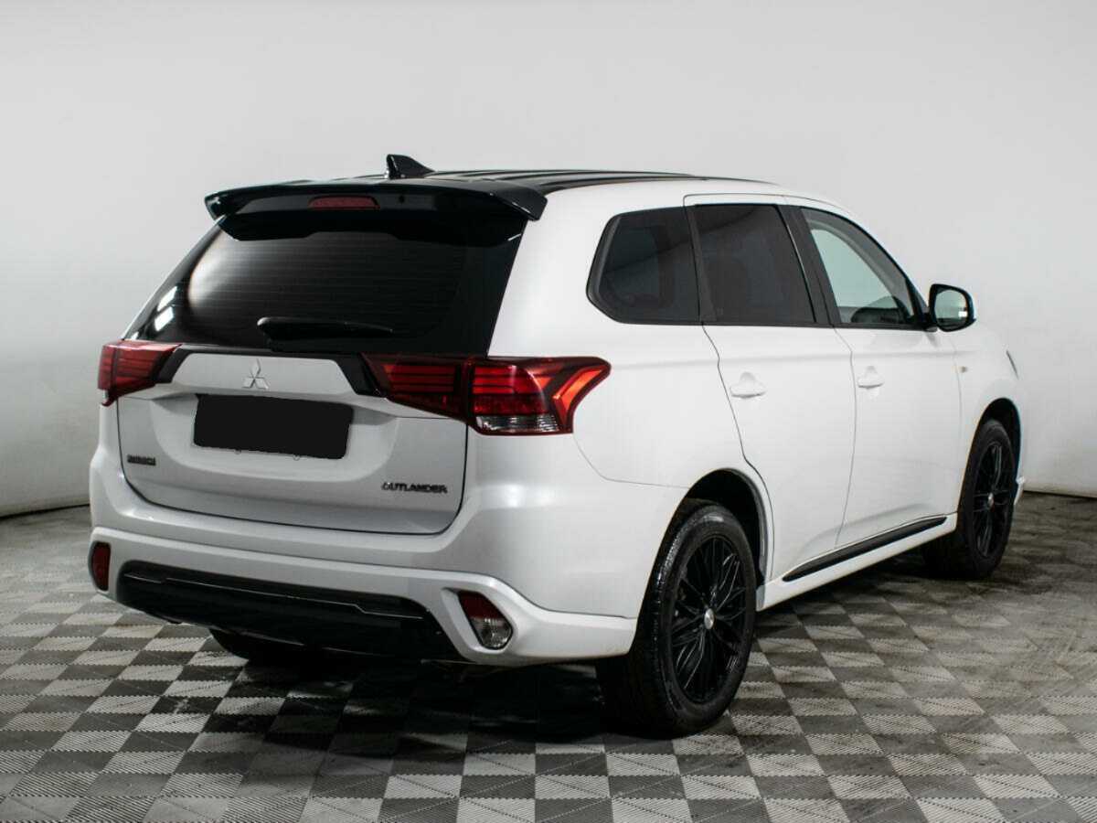 Mitsubishi Outlander 2022 года с пробегом. Фото: #3