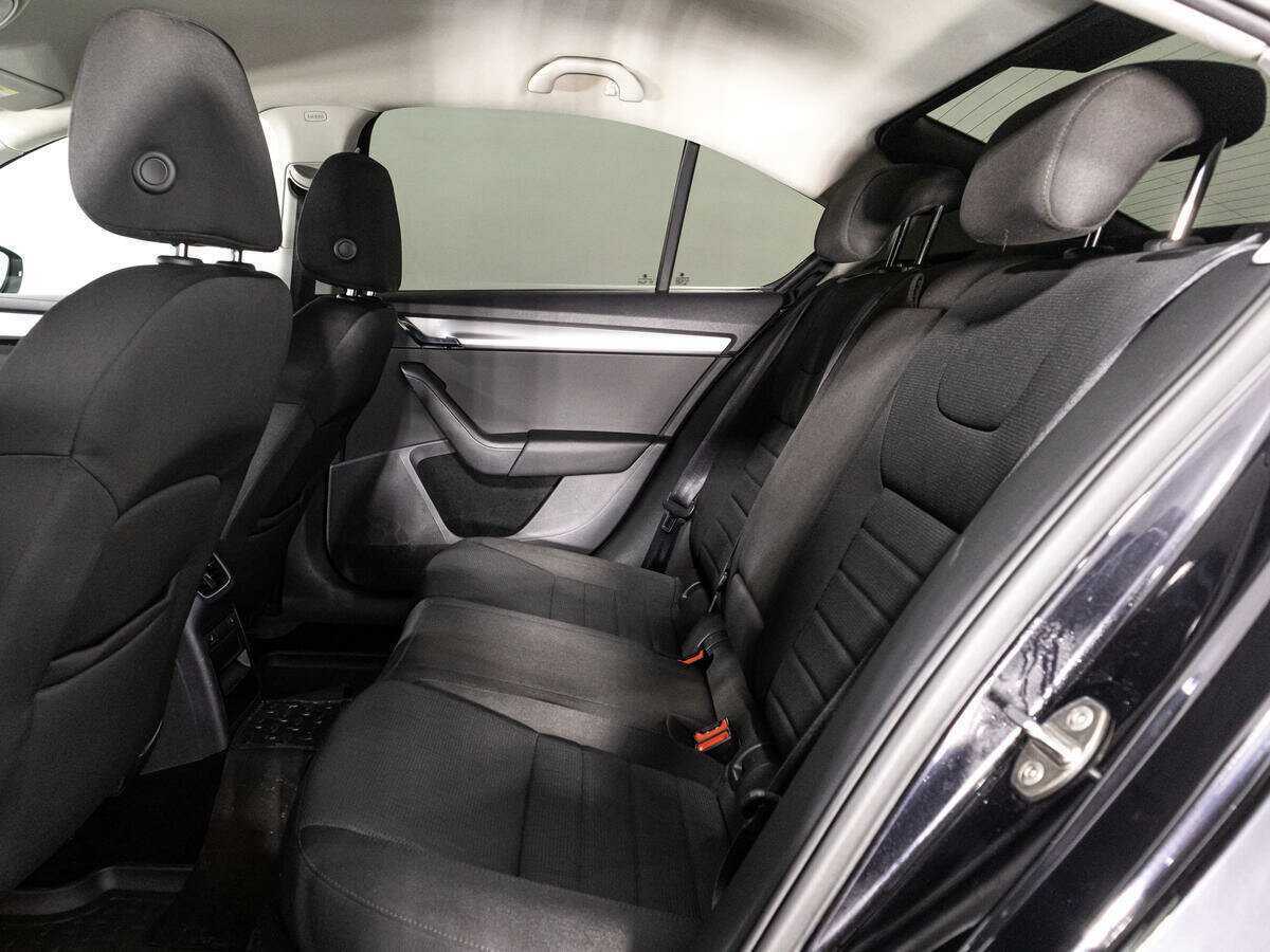 Б/У Шкода Октавия 2014 года. Фото: #9