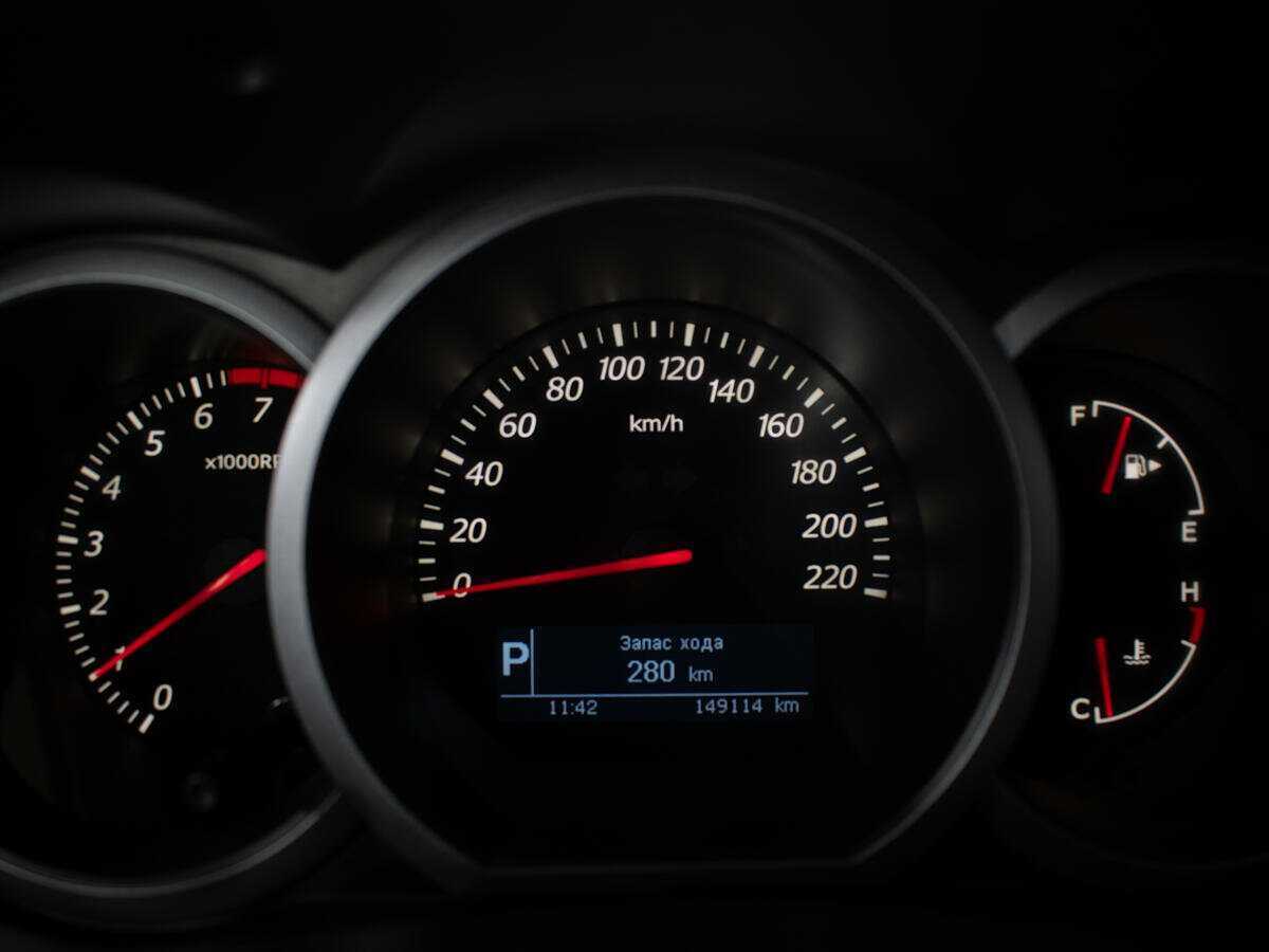 Б/У Сузуки Гранд Витара 2014 года. Фото: #5