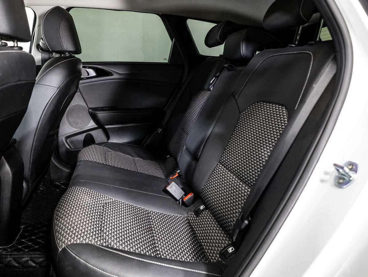 Б/У Киа Сид 2021 года. Фото: #11