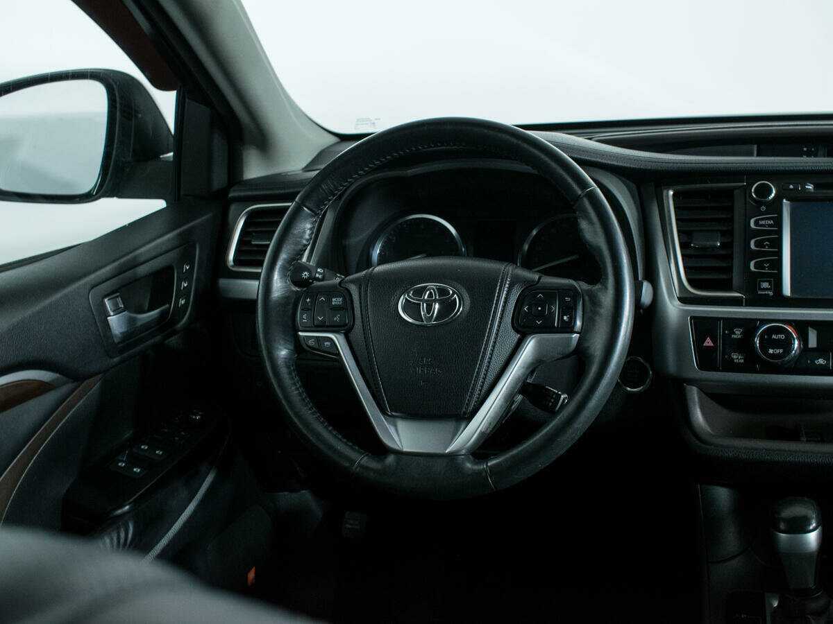 Toyota Highlander 2013 года с пробегом. Фото: #12