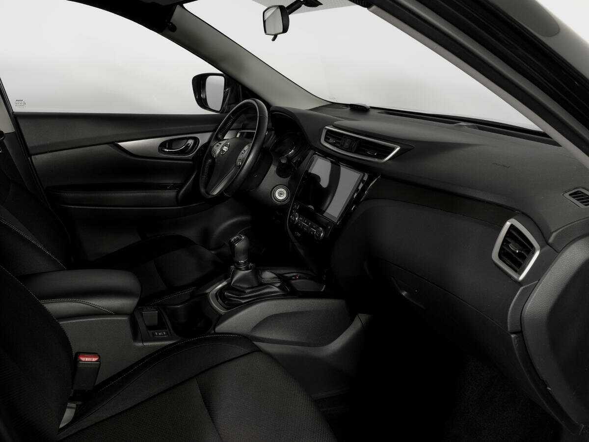 Б/У Ниссан Икс-Трейл 2018 года. Фото: #8