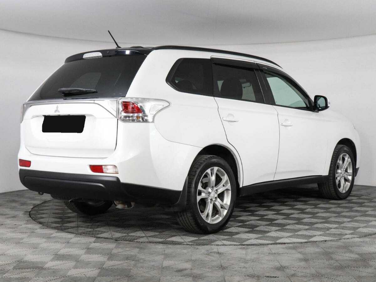 Mitsubishi Outlander 2013 года с пробегом. Фото: #4