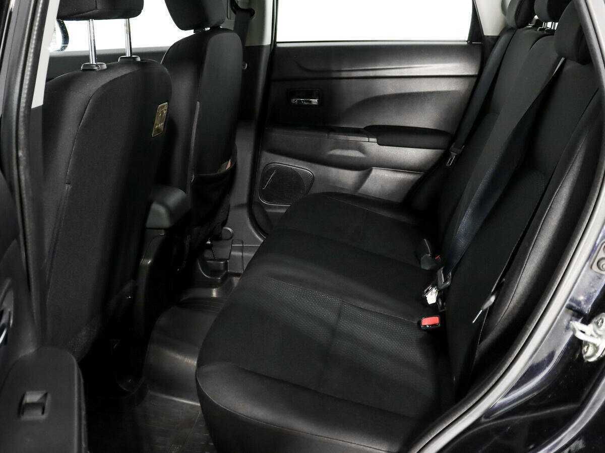 Б/У Митсубиши АС-Икс 2014 года. Фото: #9