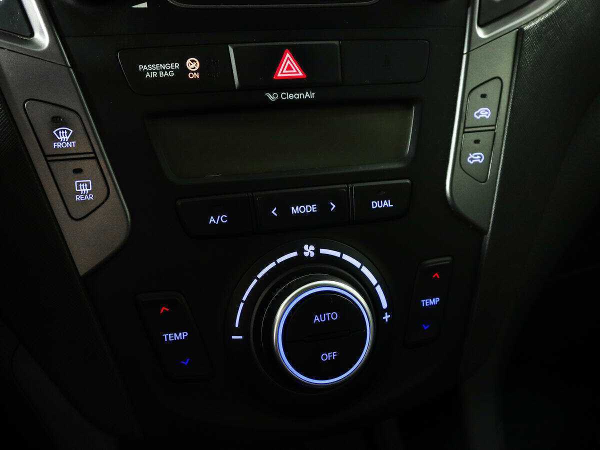 Б/У Хендай Санта Фе 2013 года. Фото: #12