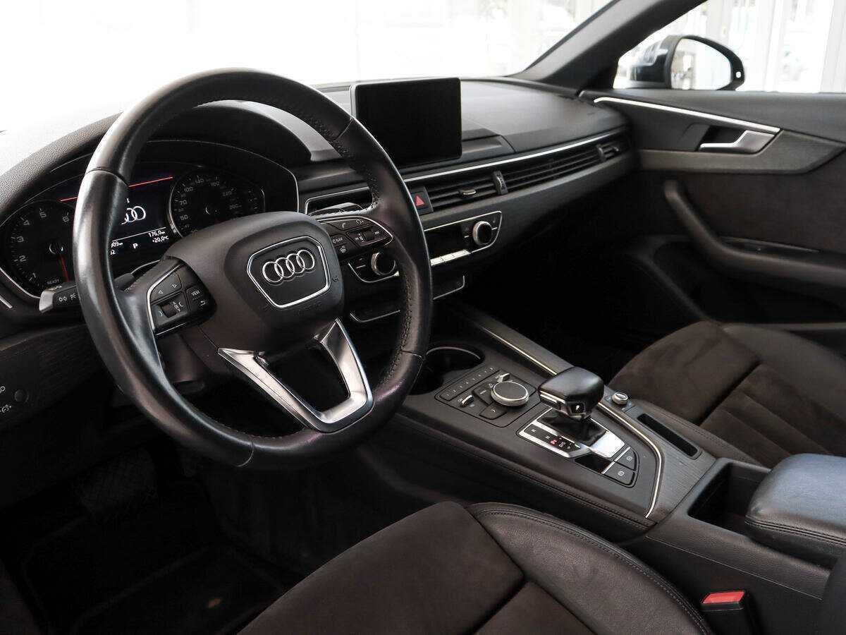 Audi A4 2019 года с пробегом. Фото: #7