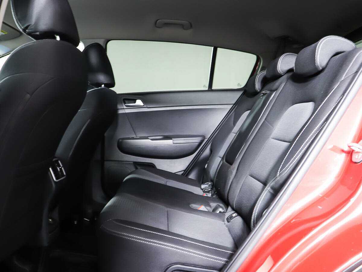 Б/У Киа Спортейдж 2020 года. Фото: #9