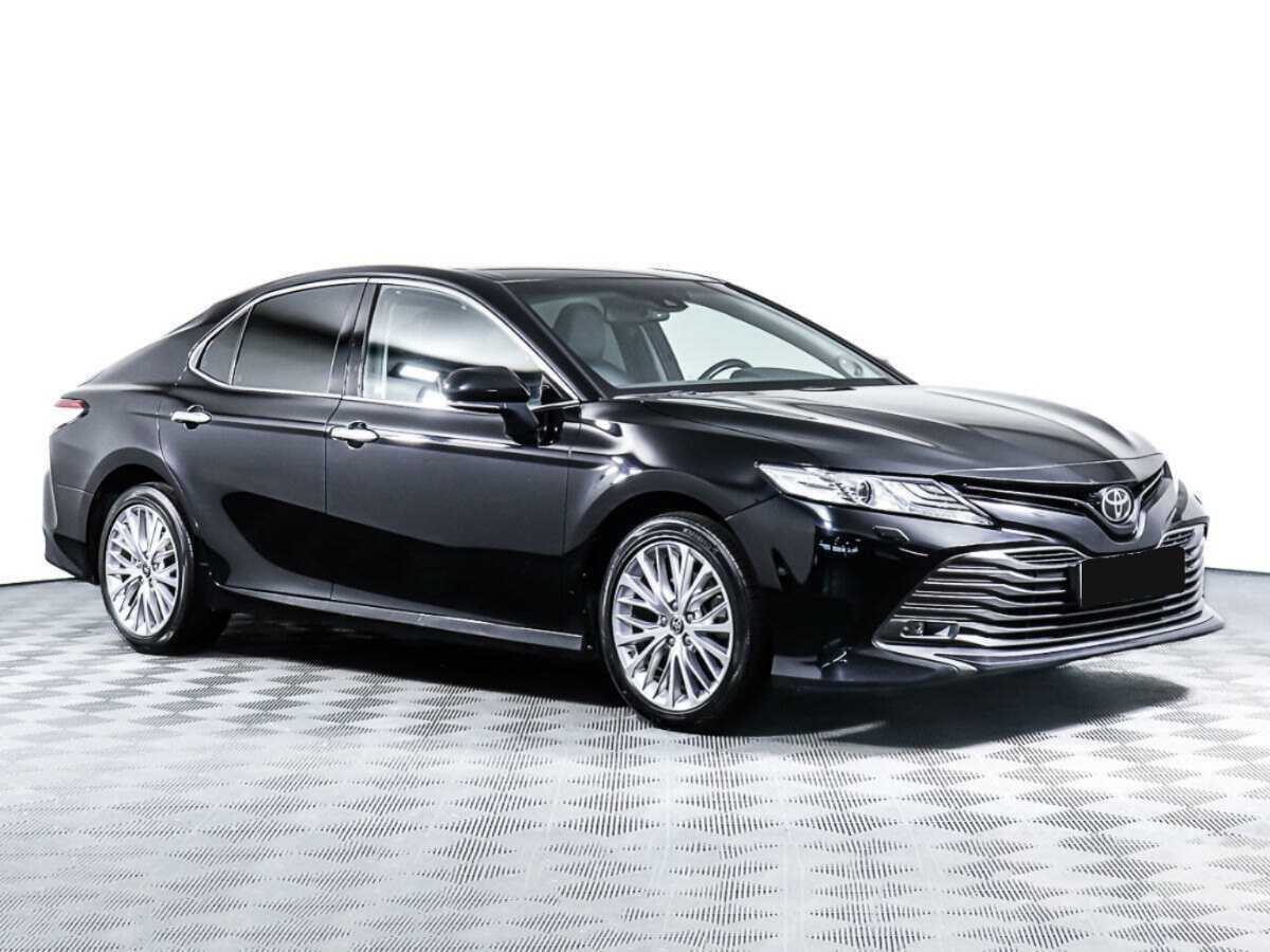 Toyota Camry 2021 года с пробегом. Фото: #2