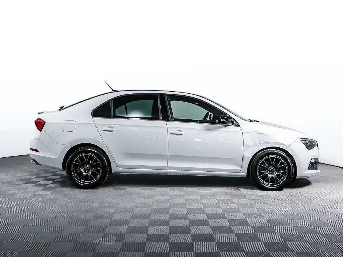 Б/У Шкода Рапид 2021 года. Фото: #3