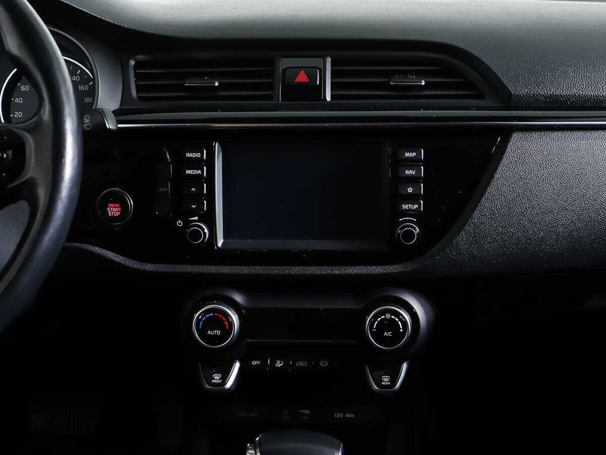 Б/У Киа Рио 2018 года. Фото: #11